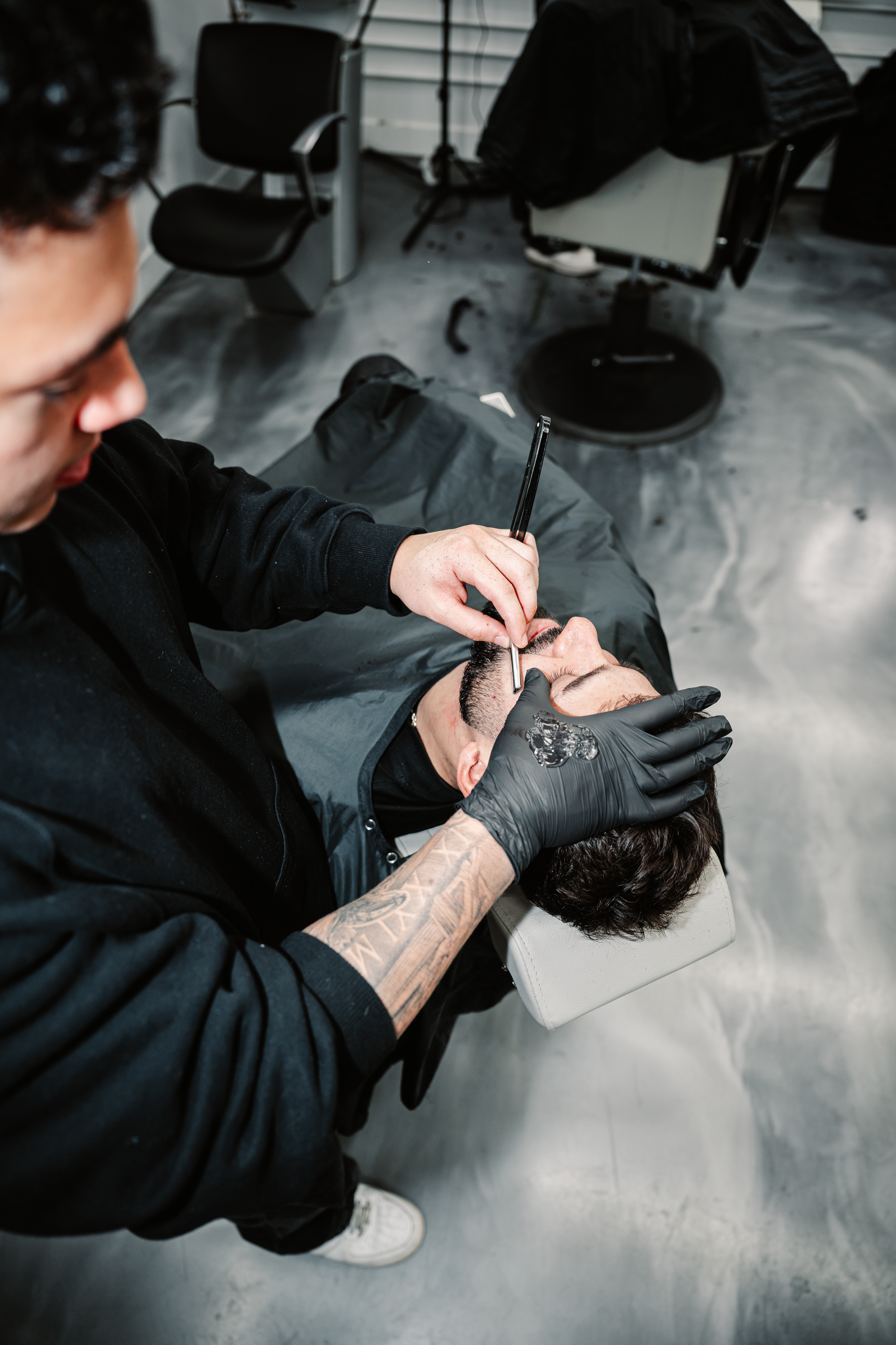 Taille de barbe chez Intersection Barbershop